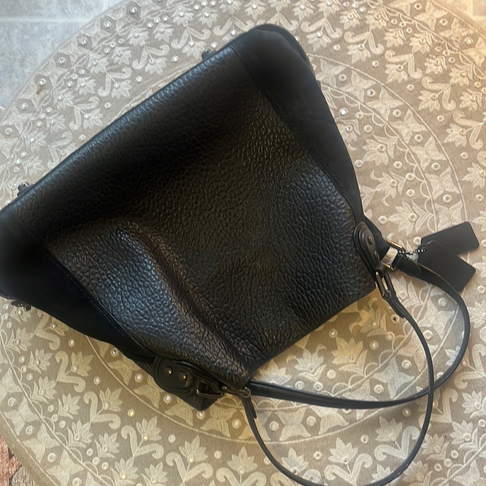 Large Coach in pebbled Leather and Suede